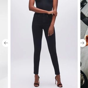Good American Always Fit Skinny Jeans